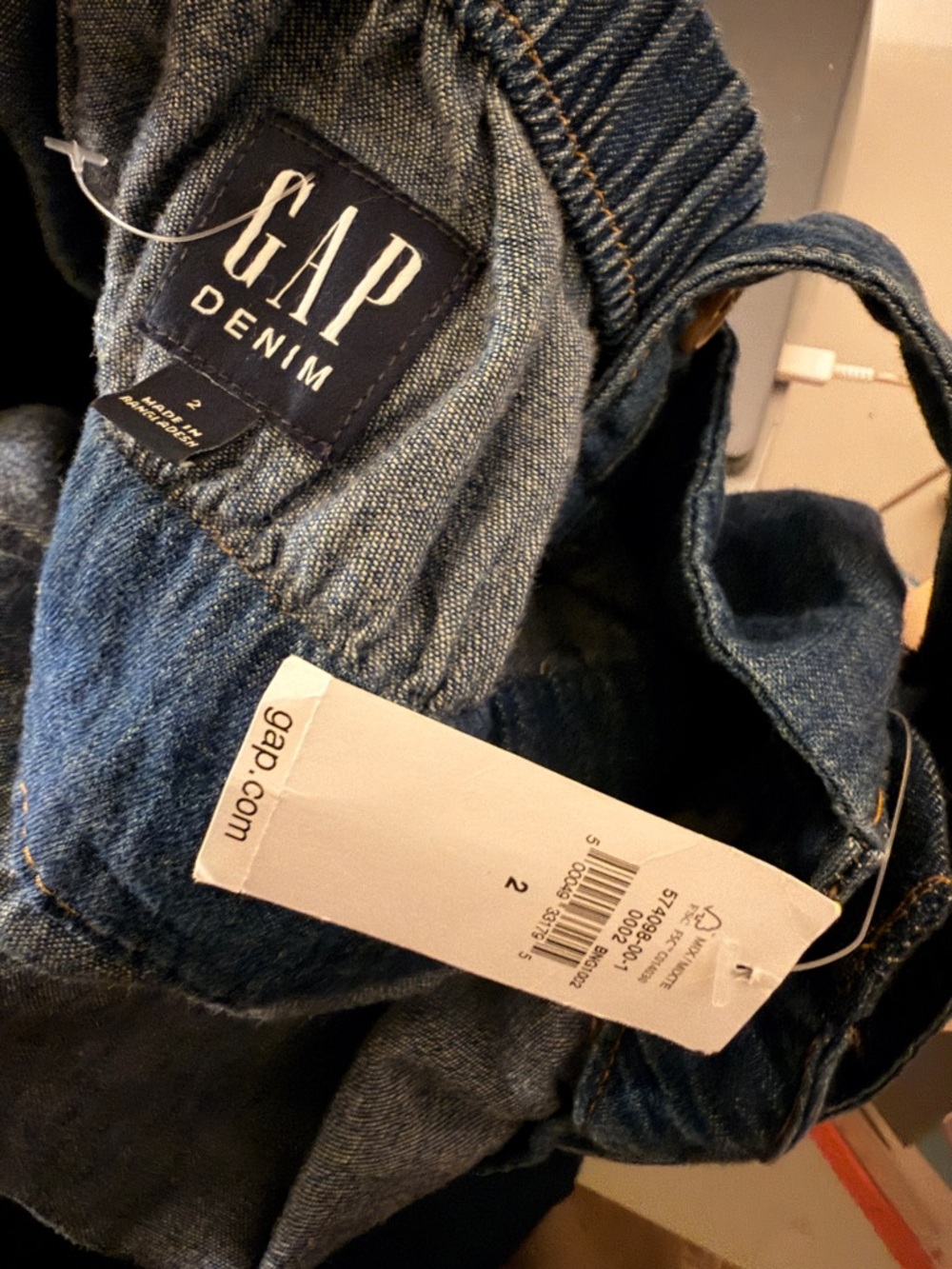 Gap Side-Button Apron Denim Dress Medium
Wash NWT Size 2 - Picture 8 of 9